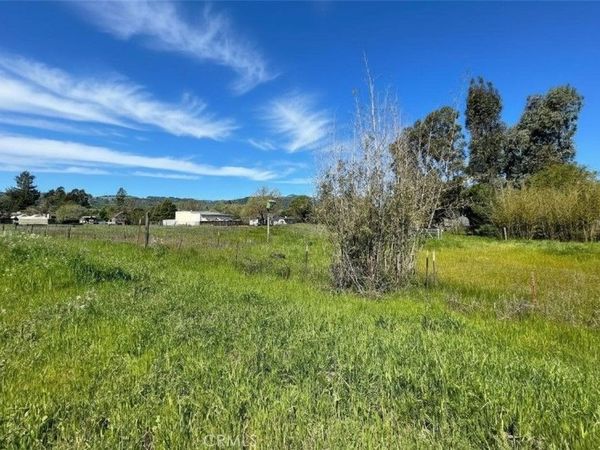 1025 Laurel Avenue, Sonoma, CA 95472