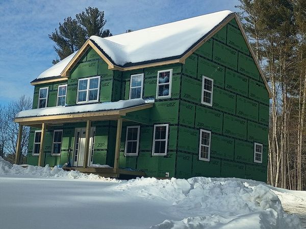 16 N. Spencer Rd., Spencer, MA 01562