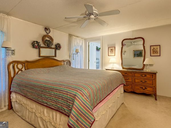 11 Copperhead Lane, Clayton, GA 30525