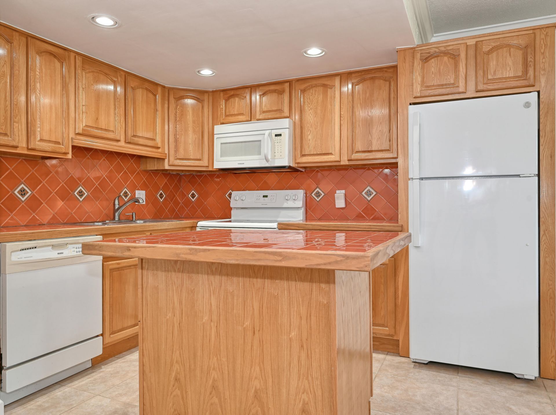 102 Coventry E, Unit 102, West Palm Beach, FL 33417 Photo