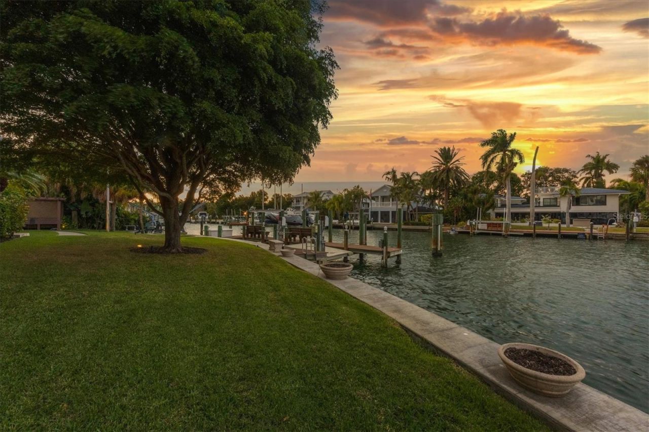 749 Freeling Drive, Sarasota, FL 34242 Photo