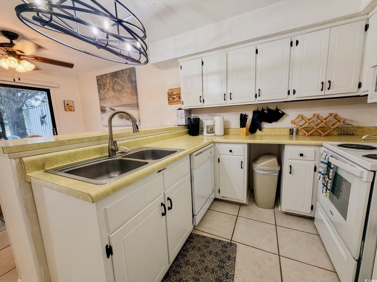 1817 Crooked Pine Dr. Photo 10