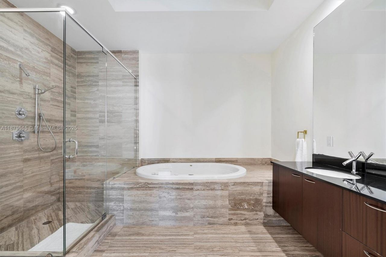 16001 Collins Ave, Unit 3507, Sunny Isles Beach, FL 33160 Photo