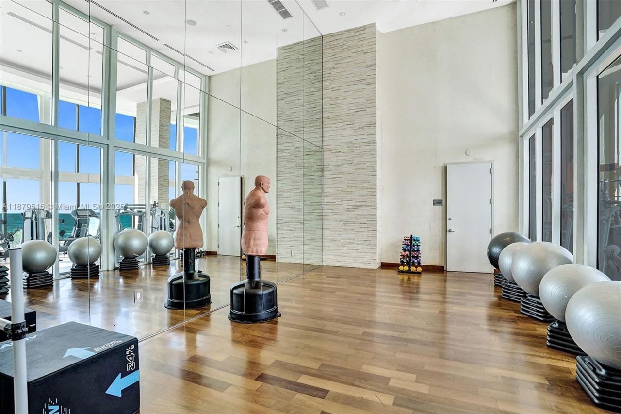 16001 Collins Ave, Unit 3507, Sunny Isles Beach, FL 33160 Photo