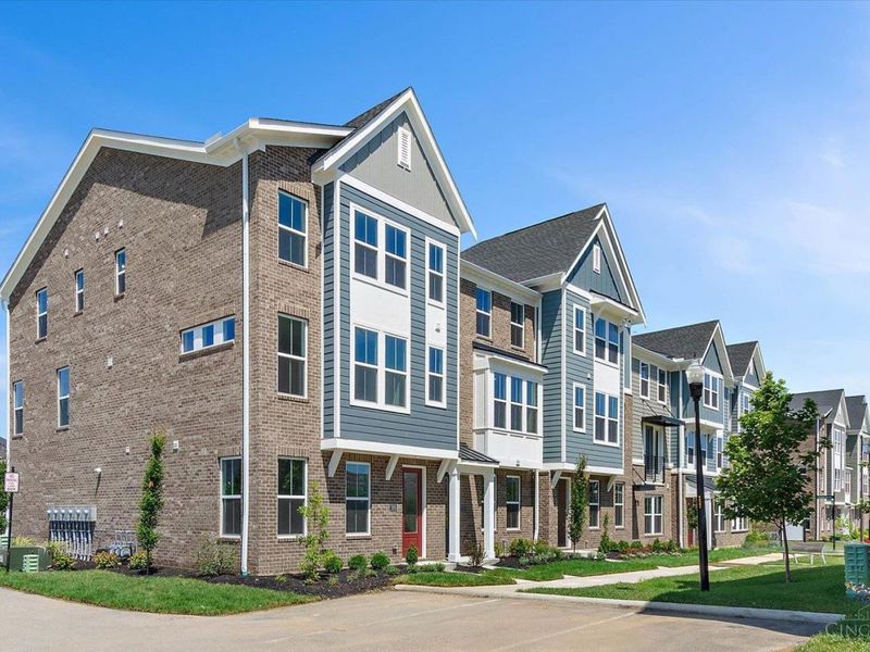 7434 Wetherington Lane, Unit 62705, West Chester, OH 45069 Photo 2