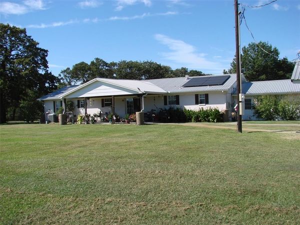 34 Denton Road , Gordonville, TX 76245