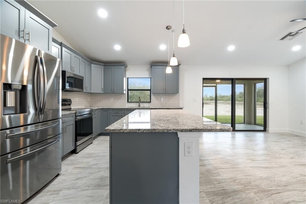 7537 19th Ter, Labelle, FL 33935 Photo