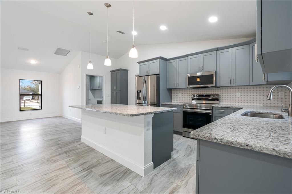 7537 19th Ter, Labelle, FL 33935 Photo