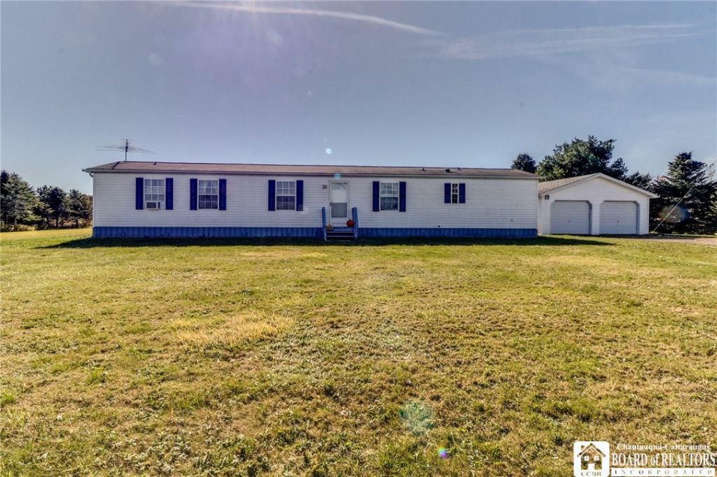 293 Bray Road, Arcade, NY 14009 Main Photo