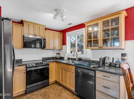 1231 Manhattan Way, Gardnerville, NV 89460 Photo