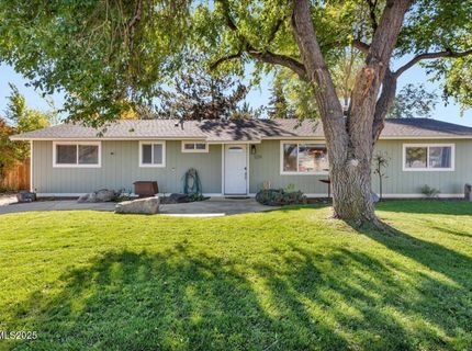 1231 Manhattan Way, Gardnerville, NV 89460 Photo