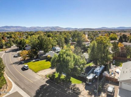 1231 Manhattan Way, Gardnerville, NV 89460 Photo