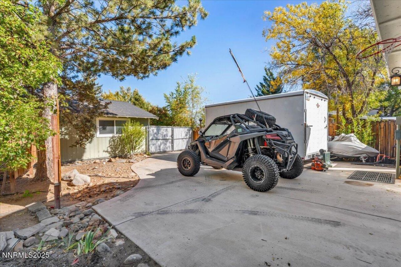 1231 Manhattan Way, Gardnerville, NV 89460 Photo