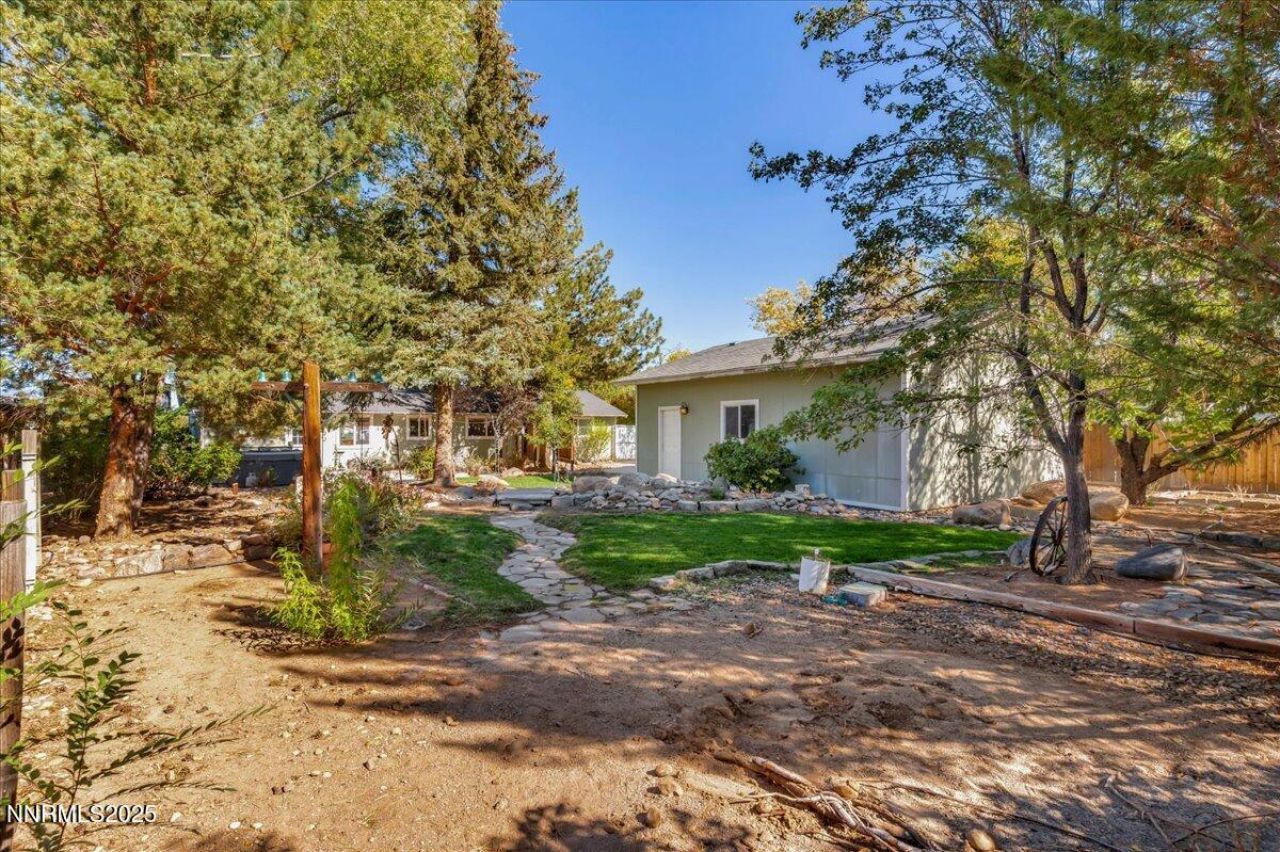 1231 Manhattan Way, Gardnerville, NV 89460 Photo