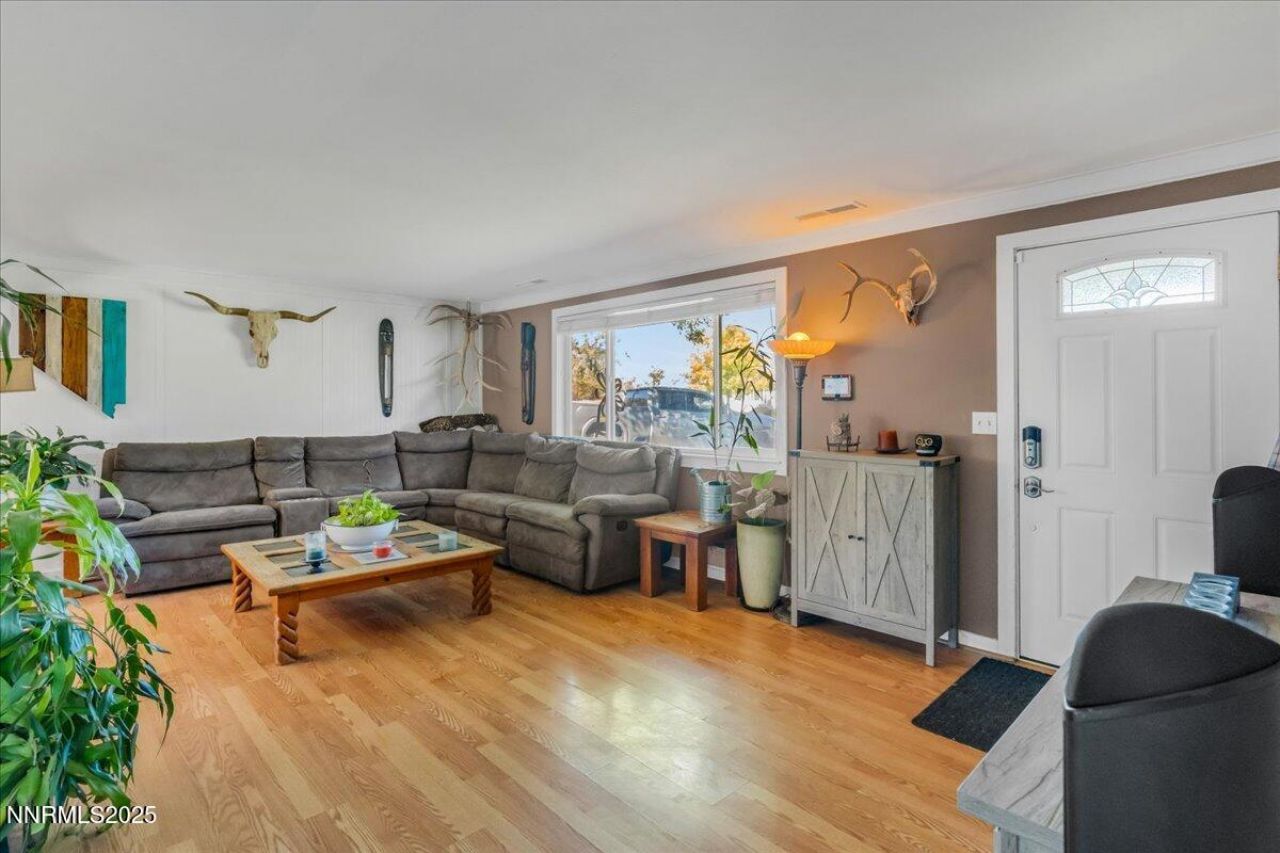 1231 Manhattan Way, Gardnerville, NV 89460 Photo