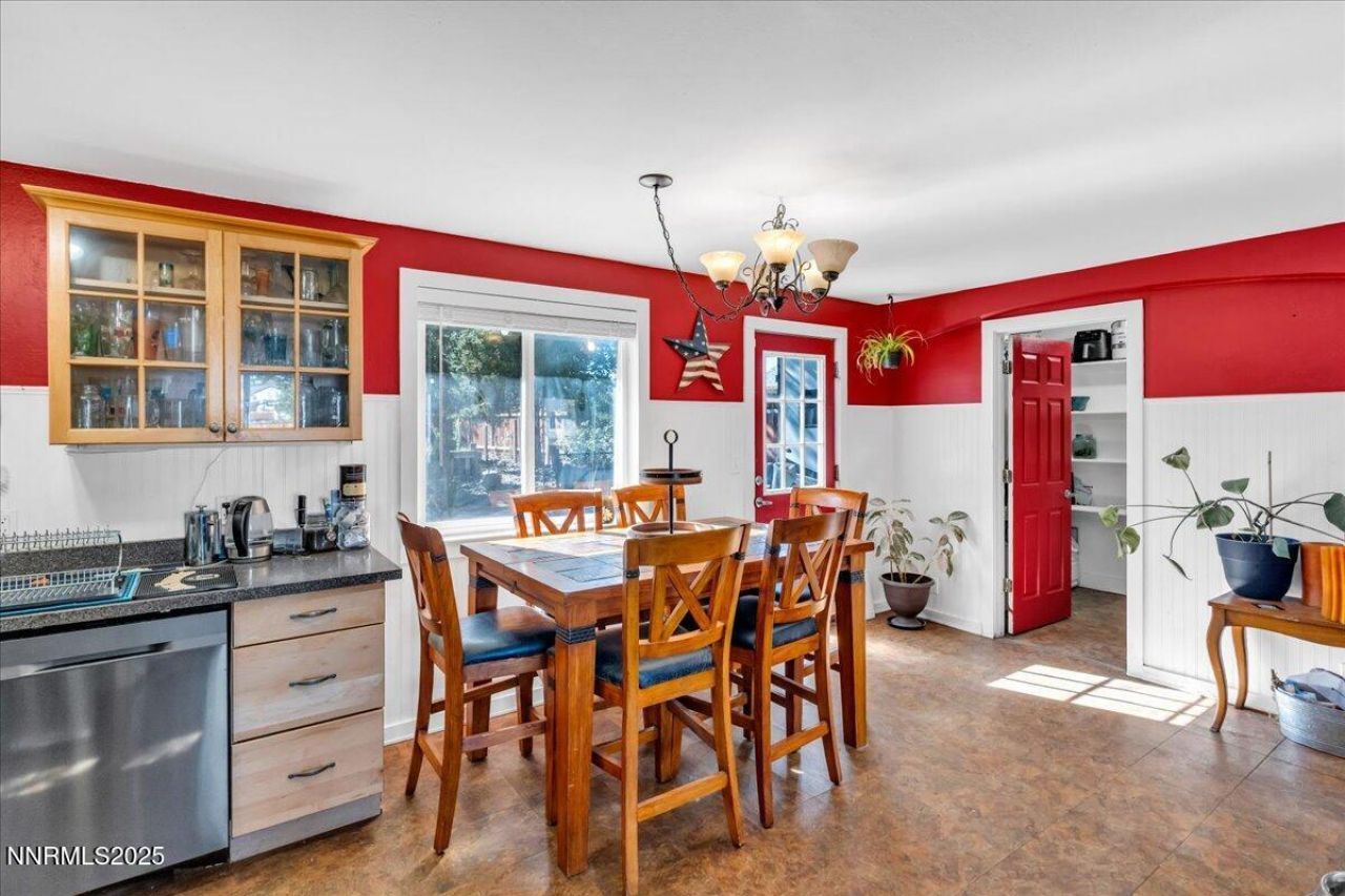 1231 Manhattan Way, Gardnerville, NV 89460 Photo