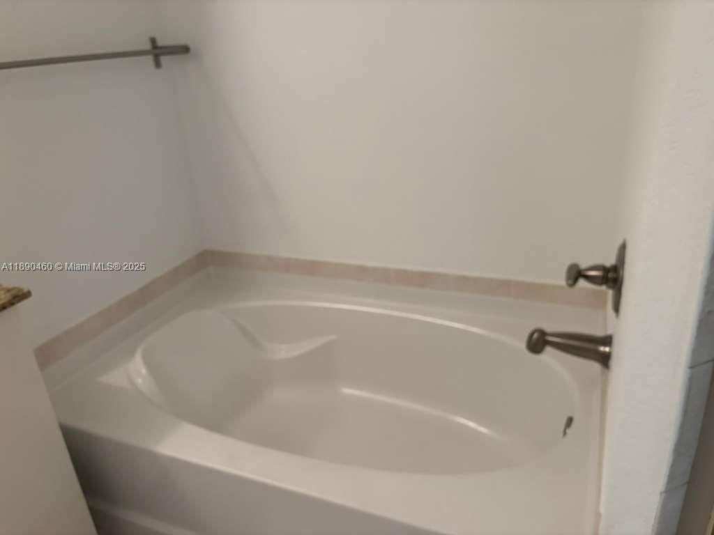 1830 Radius Dr, Unit 318, Hollywood, FL 33020 Photo