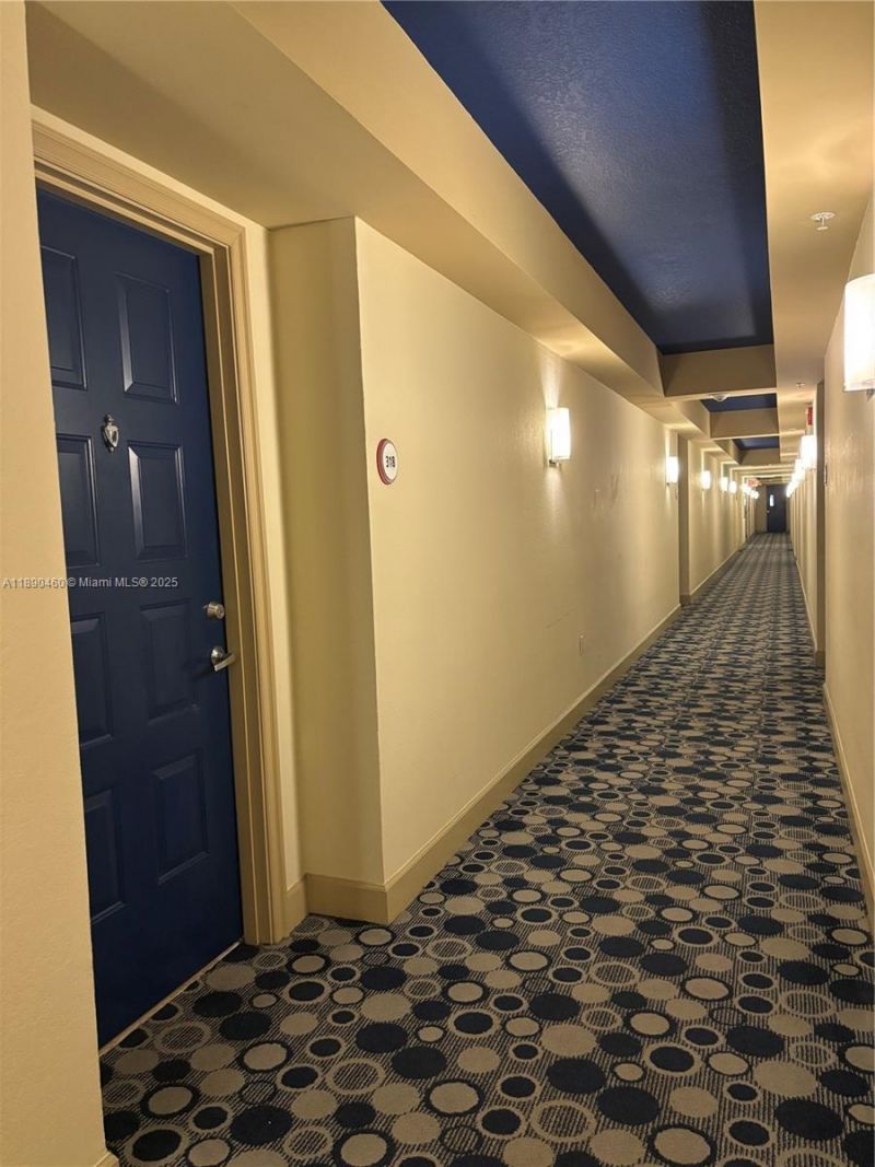 1830 Radius Dr, Unit 318, Hollywood, FL 33020 Photo