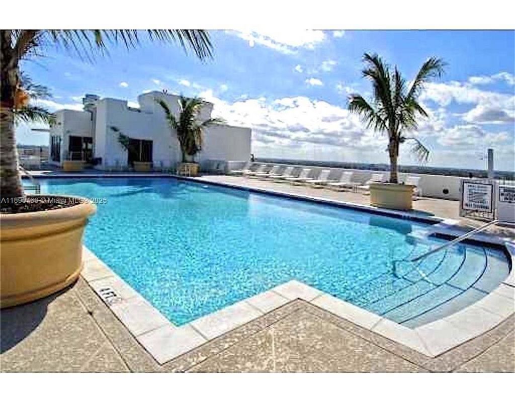 1830 Radius Dr, Unit 318, Hollywood, FL 33020 Photo