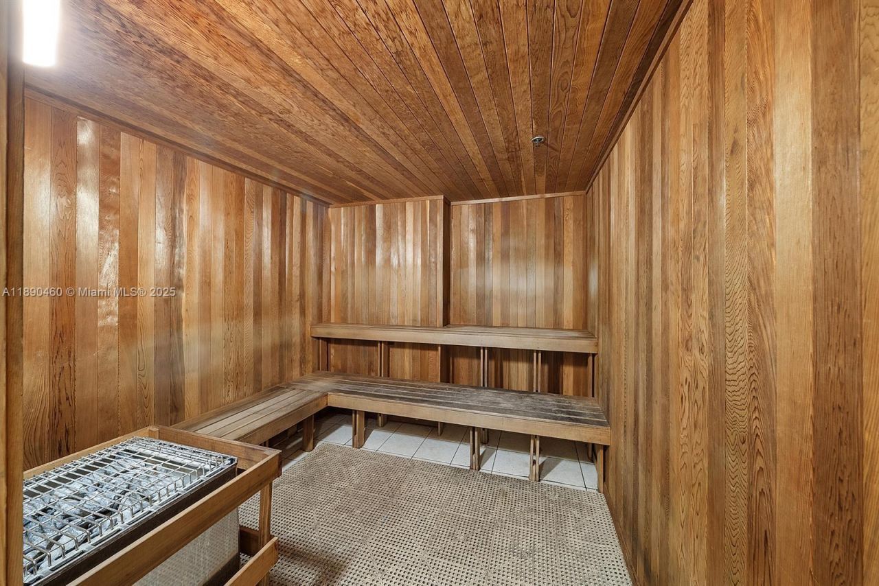 1830 Radius Dr, Unit 318, Hollywood, FL 33020 Photo