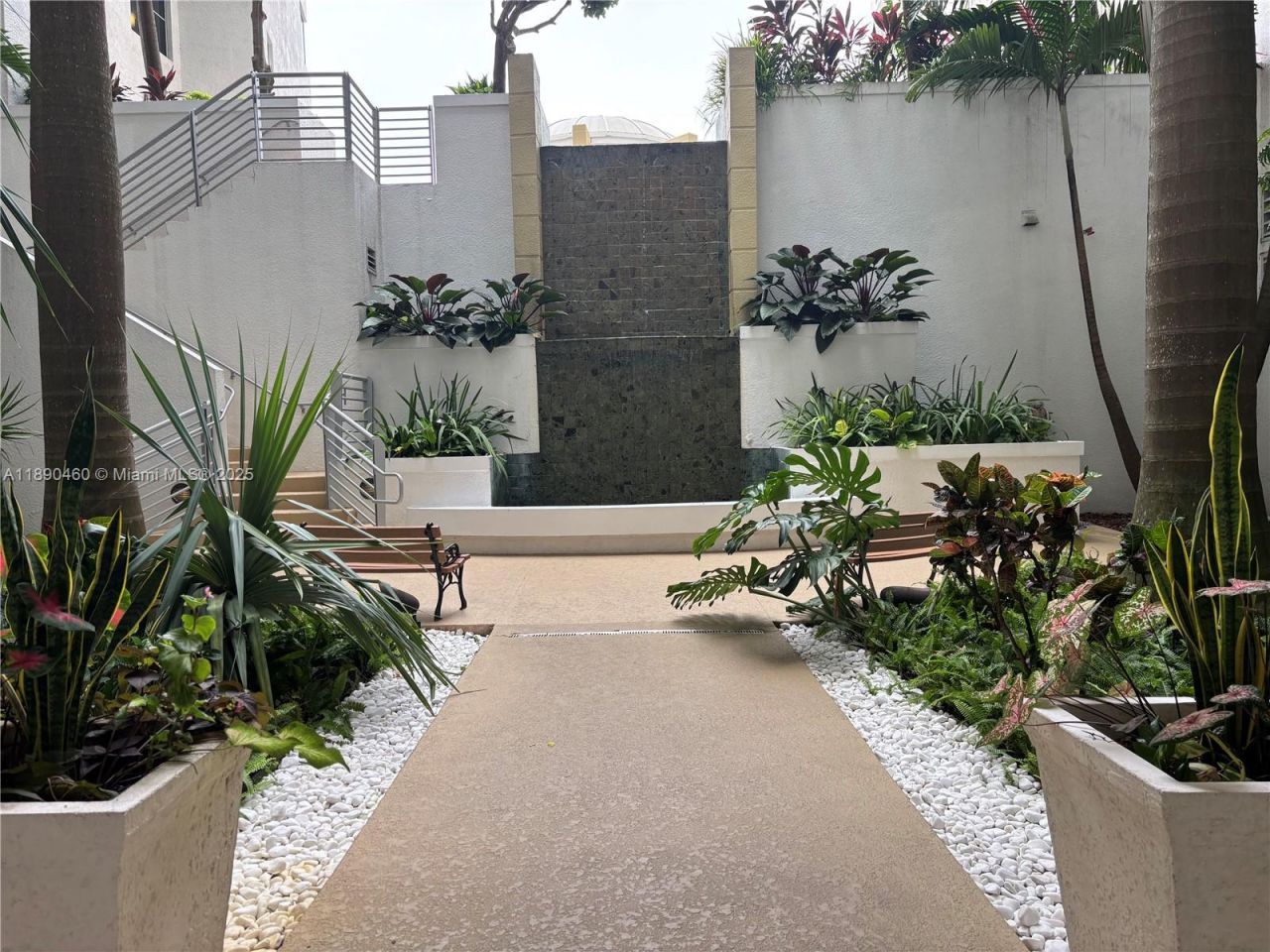 1830 Radius Dr, Unit 318, Hollywood, FL 33020 Photo