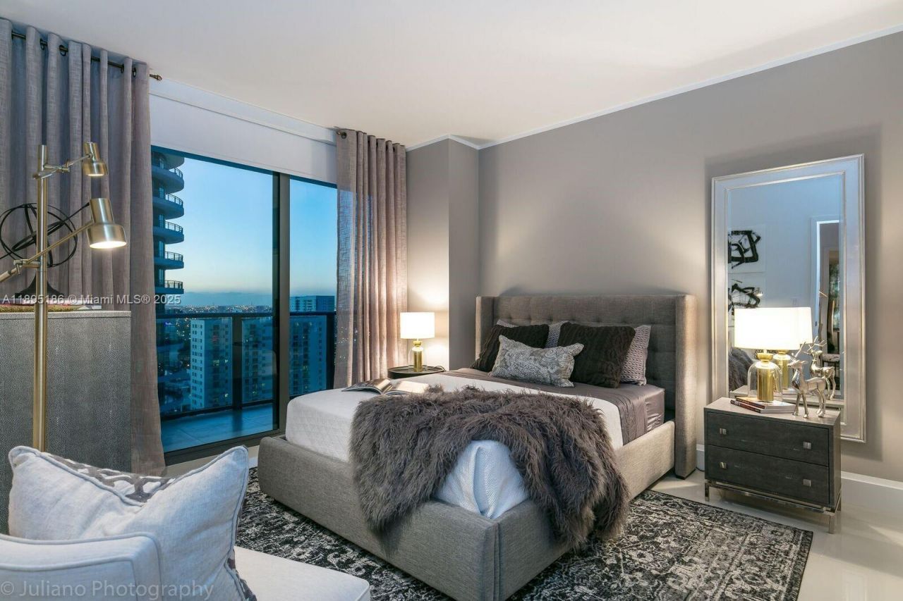 1300 S Miami Ave, Unit 2109, Miami, FL 33131 Photo