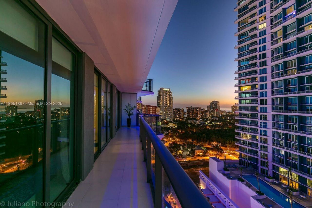 1300 S Miami Ave, Unit 2109, Miami, FL 33131 Photo