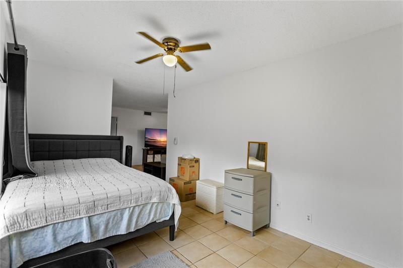 8990 S Hollybrook Boulevard, Unit 305, Pembroke Pines, FL 33025 Photo