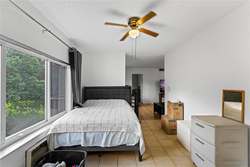 8990 S Hollybrook Boulevard, Unit 305, Pembroke Pines, FL 33025 Photo