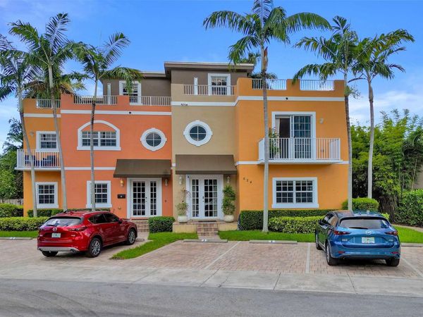 624 NE 29th Drive, Fort Lauderdale, FL 33334