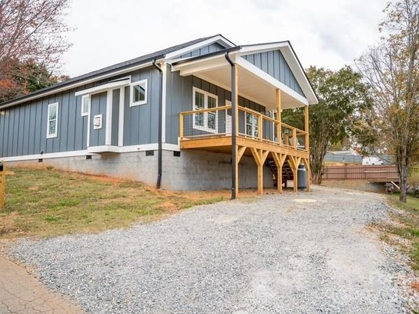 21 Marion Road, Leicester, NC 28748