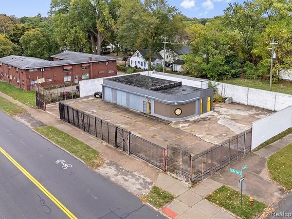 1750 E State Fair , Highland Park, MI 48203