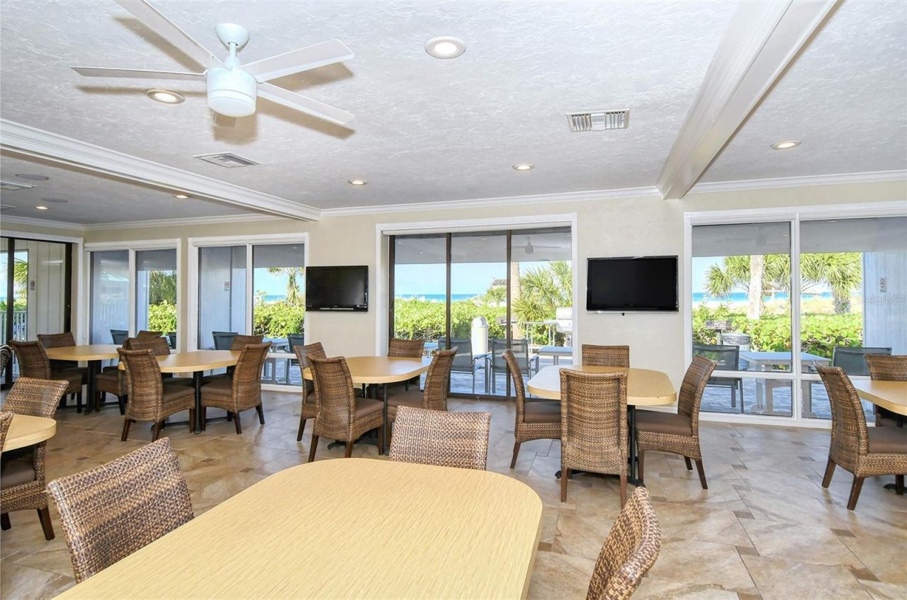 1125 W Peppertree Drive, Unit 706, Sarasota, FL 34242 Photo