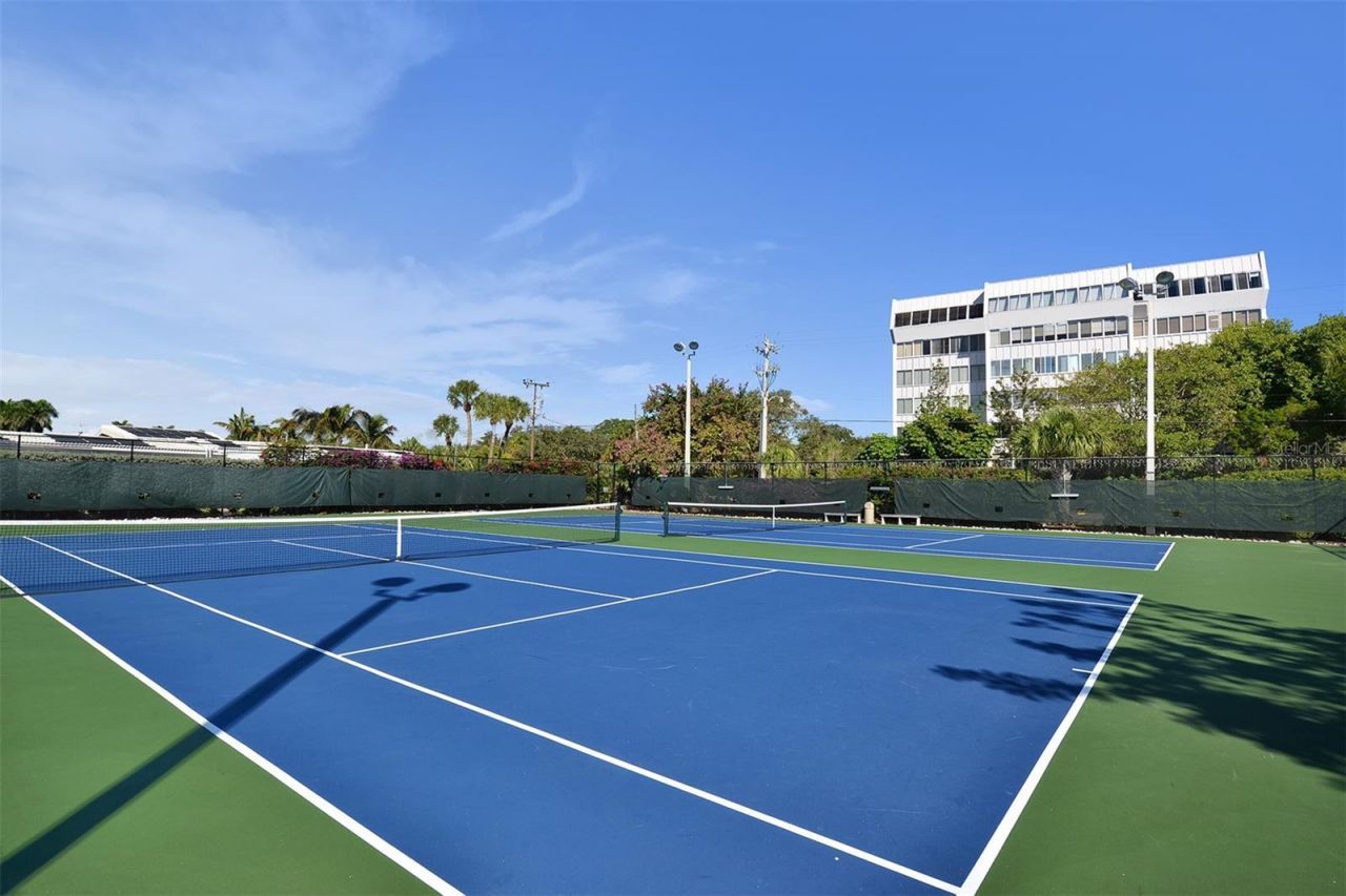 1125 W Peppertree Drive, Unit 706, Sarasota, FL 34242 Photo