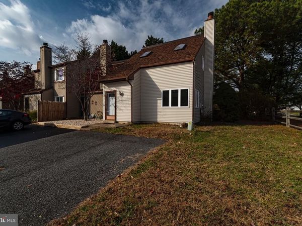 59 VALLEY CIRCLE, NEWARK, DE 19711