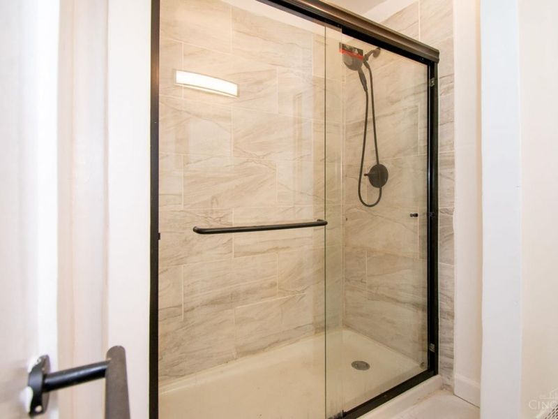 1354 Avon Drive, Cincinnati, OH 45229 Photo 19