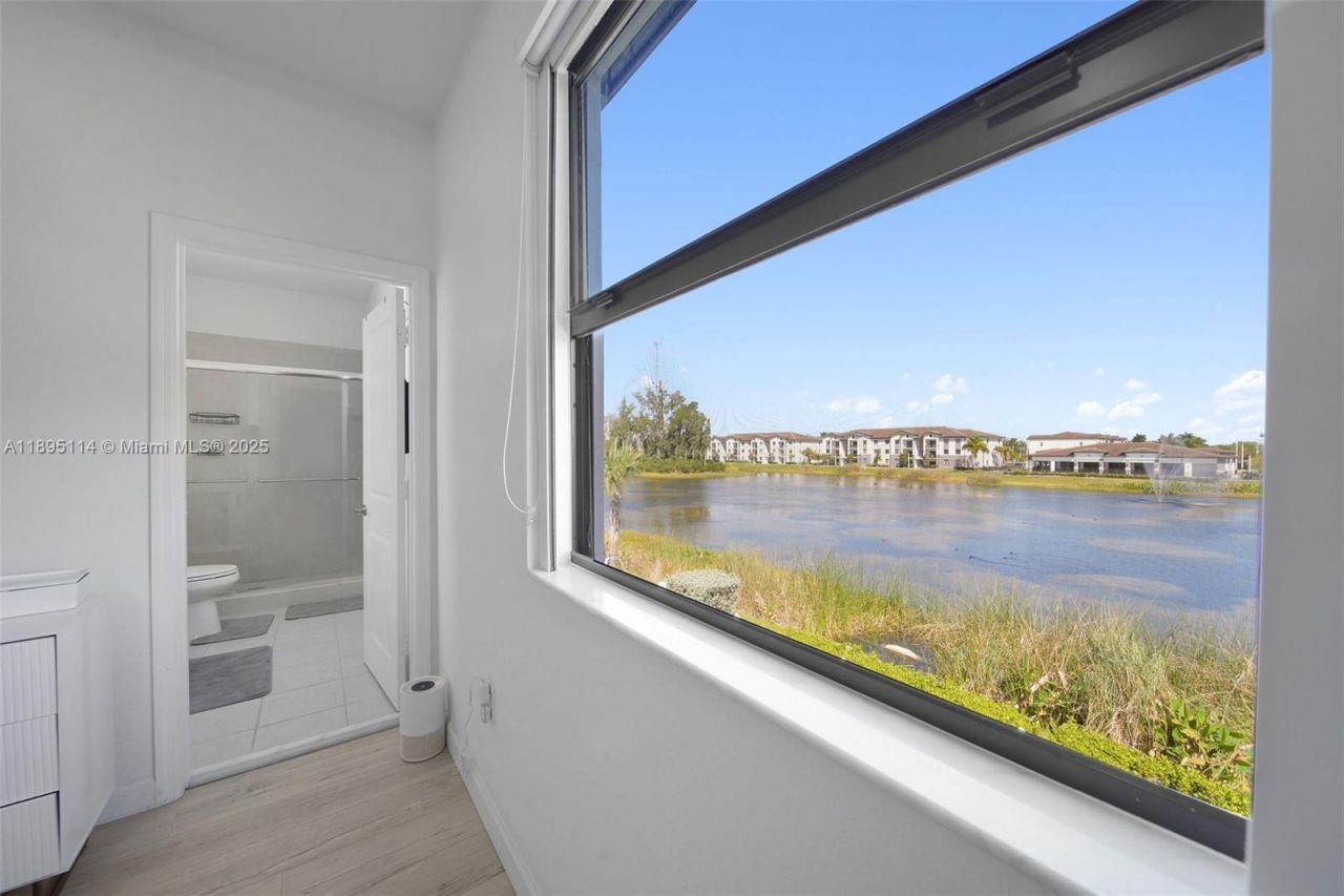 493 NW 204th St, Miami Gardens, FL 33169 Photo