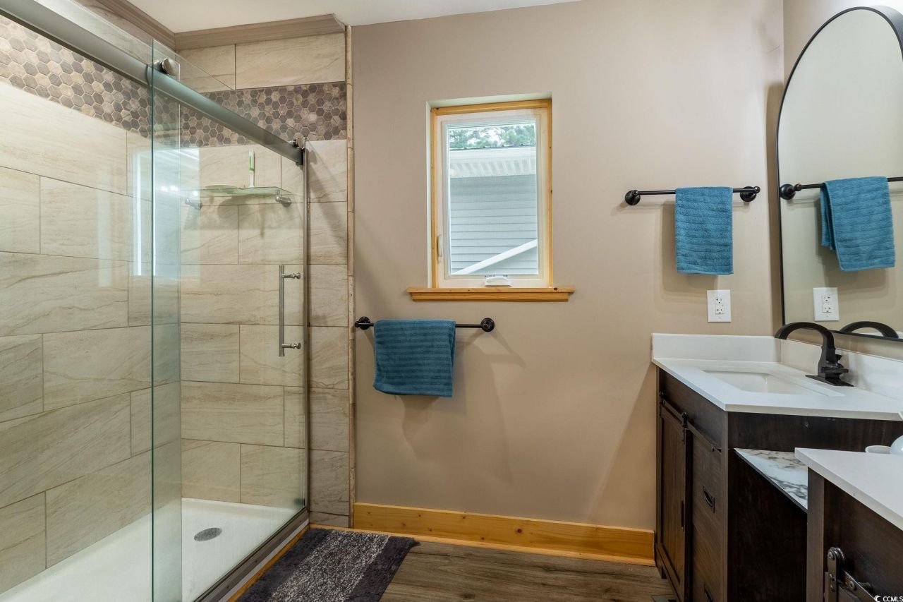 1270 Circle Bay Dr. Photo 16