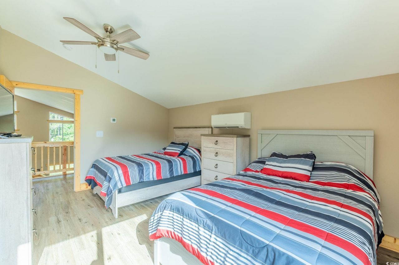 1270 Circle Bay Dr. Photo 20