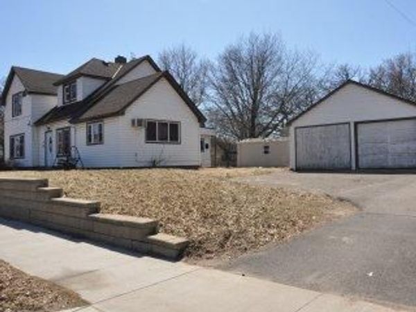 129 Wilson Avenue SE, Saint Cloud, MN 56304