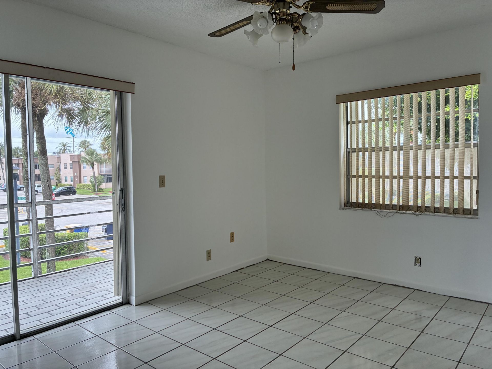 574 Burgundy L, Unit 574, Delray Beach, FL 33484 Photo