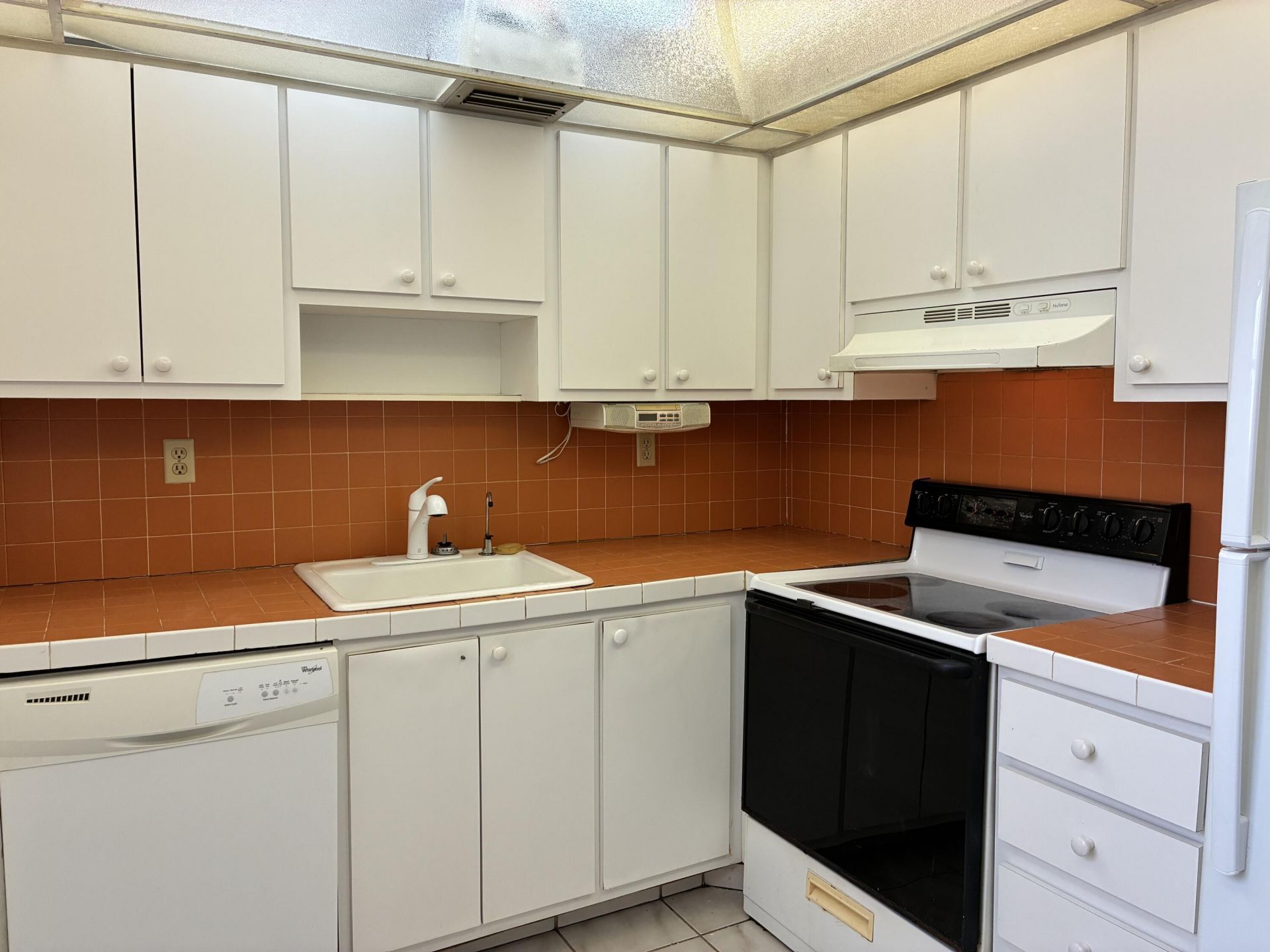 574 Burgundy L, Unit 574, Delray Beach, FL 33484 Photo