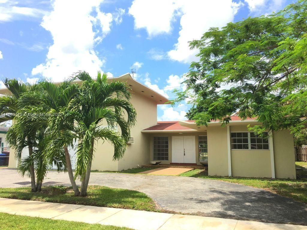 311 NW 201st St, Miami Gardens, FL 33169 Photo