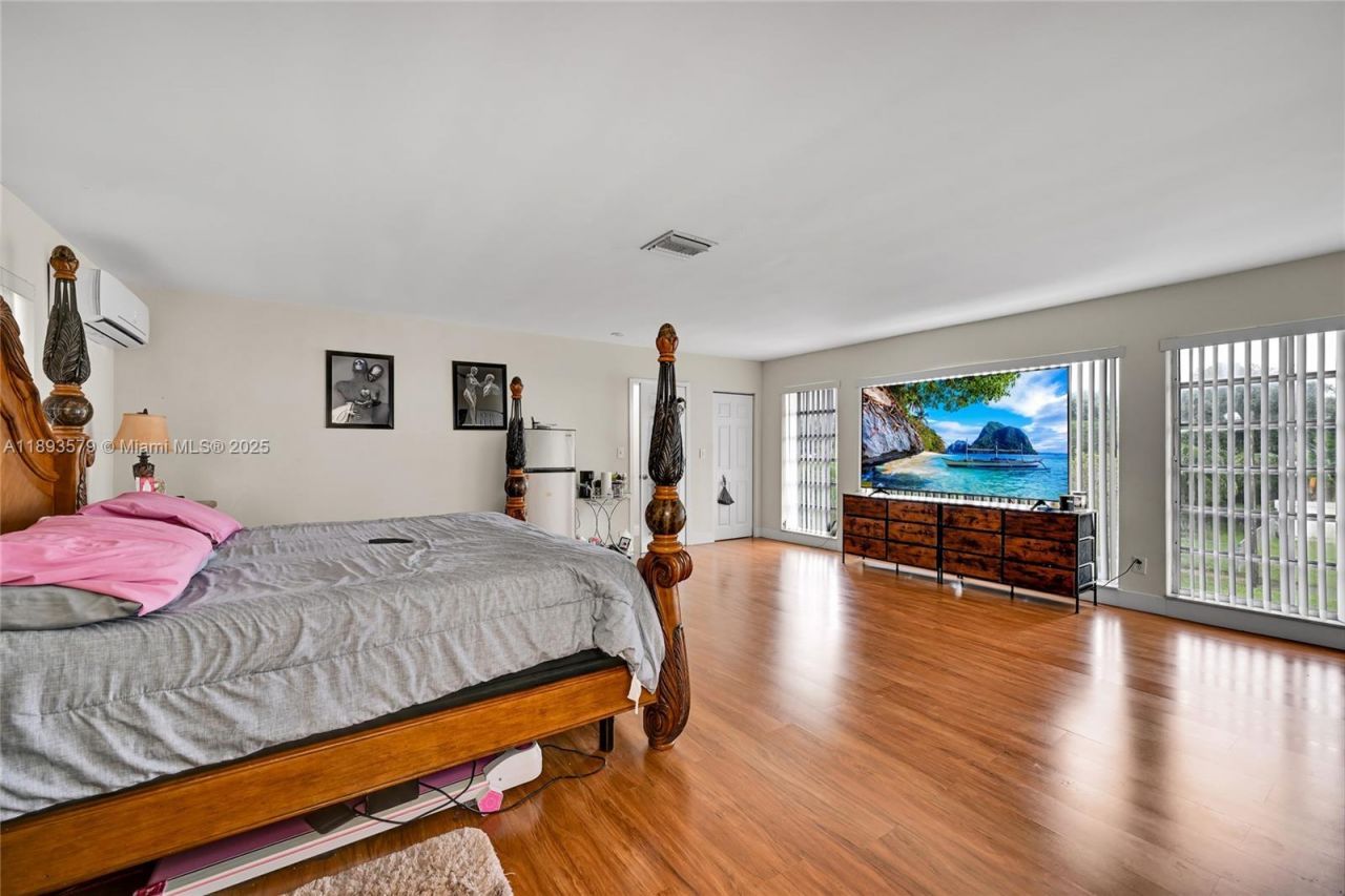 311 NW 201st St, Miami Gardens, FL 33169 Photo