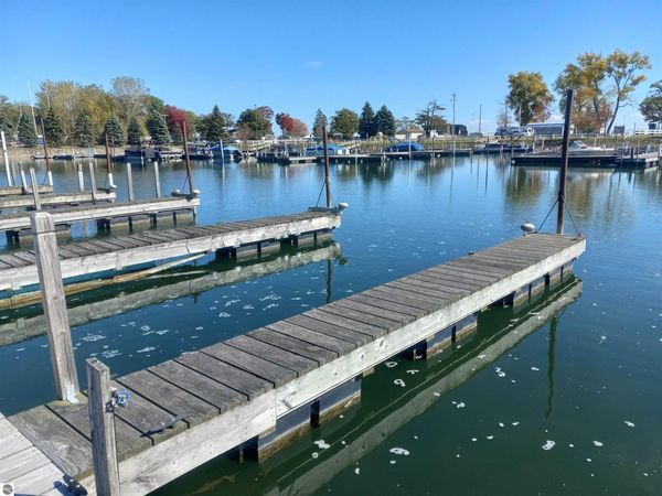 3676 Michigan Avenue E, Au Gres, MI 48703