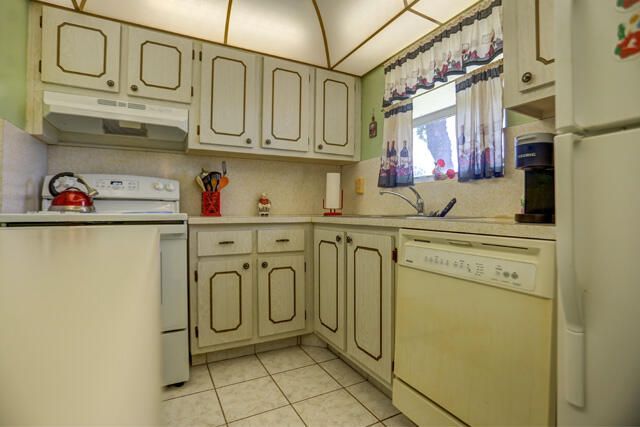 235 Golden River Drive, West Palm Beach, FL 33411 Photo