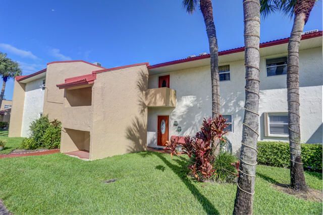 235 Golden River Drive, West Palm Beach, FL 33411 Photo