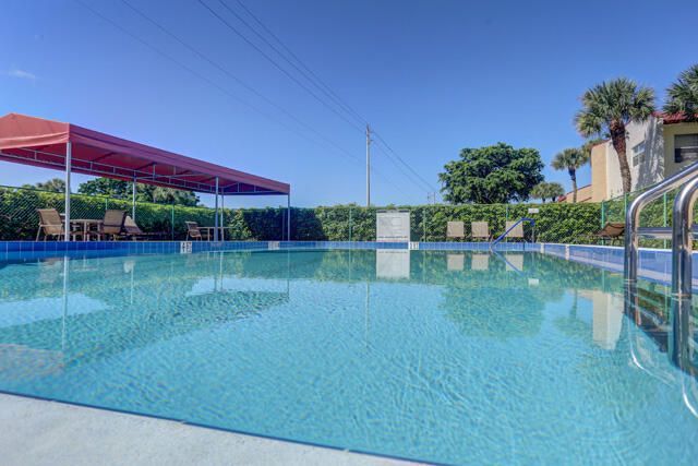 235 Golden River Drive, West Palm Beach, FL 33411 Photo
