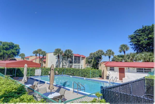 235 Golden River Drive, West Palm Beach, FL 33411 Photo
