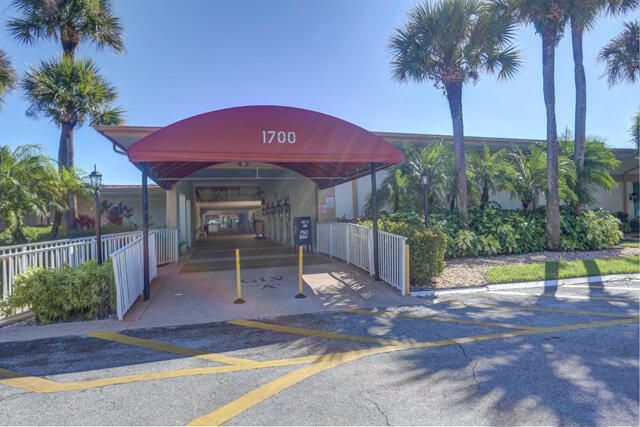 235 Golden River Drive, West Palm Beach, FL 33411 Photo